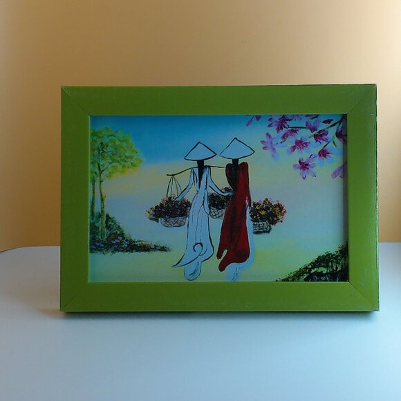 Ao Dai Girl, 4x6 Art print within a new green wood Frame - Picture 3 of 5